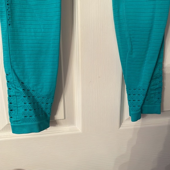 Gymshark Legging - Picture 2 of 9